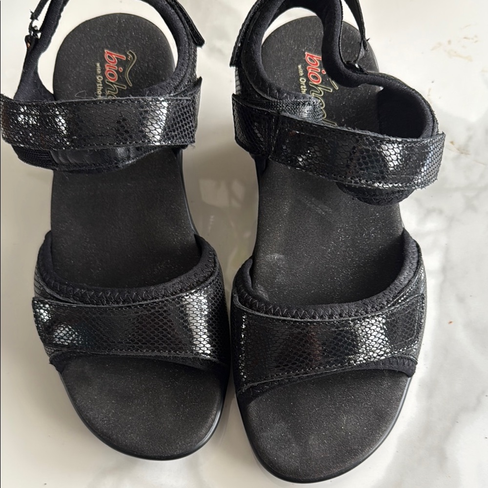 Black Women's Sandals